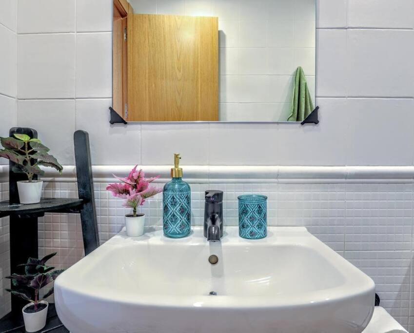 Apartamento Blue Marine - Parking, Pool, Ac, Wifi